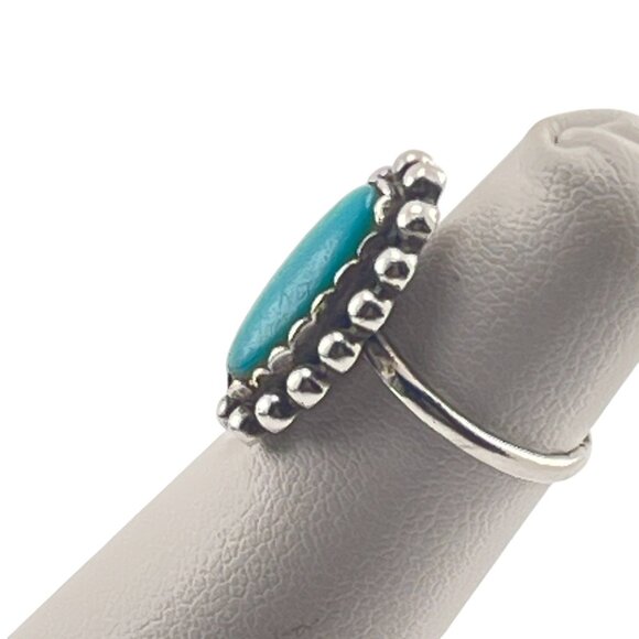 Vintage Sterling Silver Navajo Turquoise Ring With Scalloped Bezel Design Size 3 - Picture 8 of 10